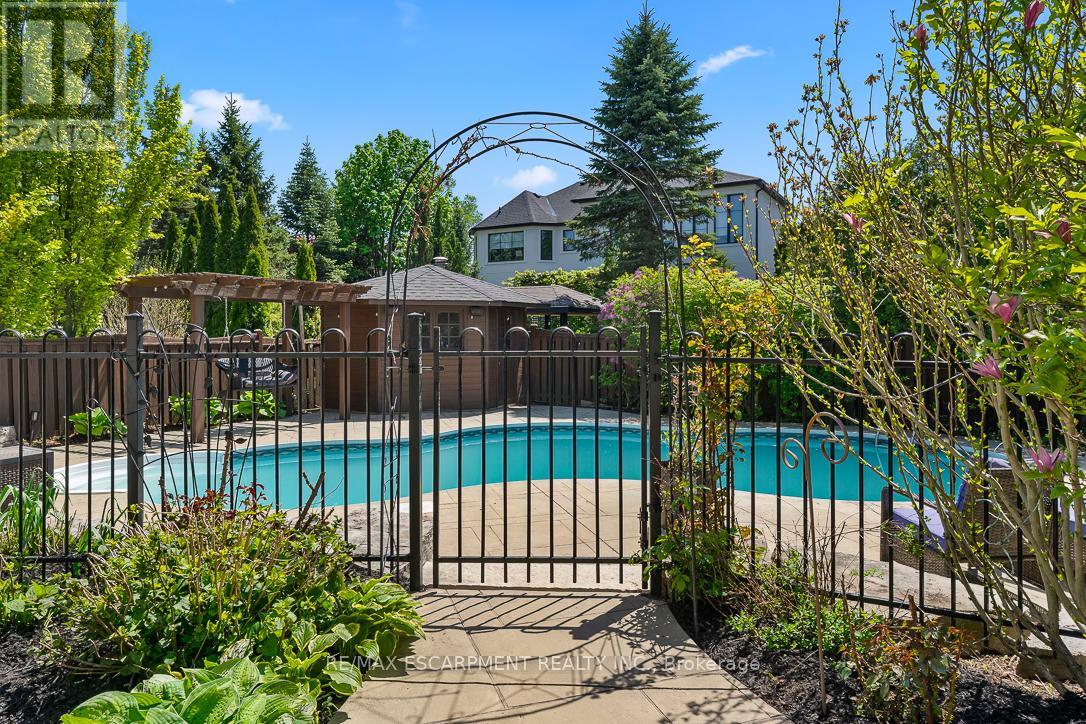 519 Hancock Way, Mississauga, Ontario  L5H 4L5 - Photo 46 - W13421398