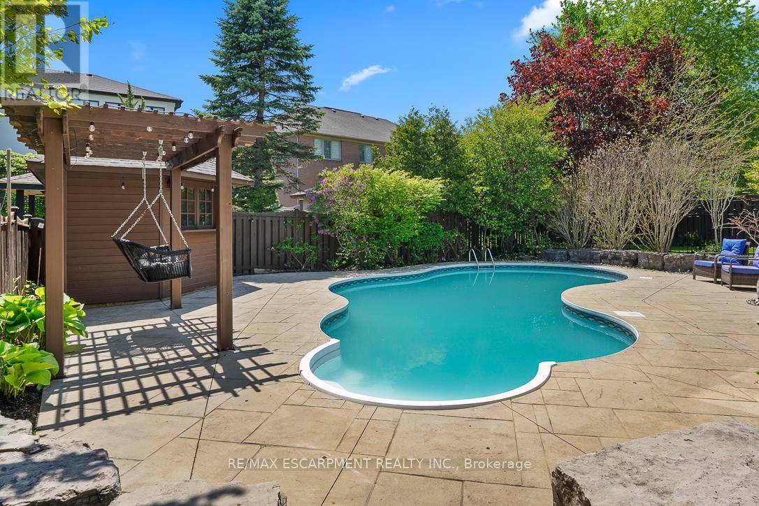 519 Hancock Way, Mississauga, Ontario  L5H 4L5 - Photo 48 - W13421398