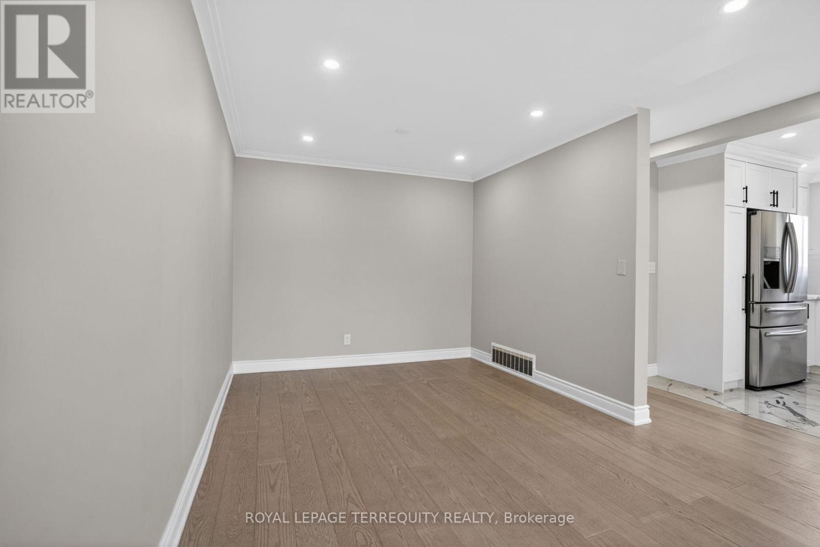 1173 Shadeland Drive, Mississauga, Ontario  L5C 1P2 - Photo 16 - W13421416