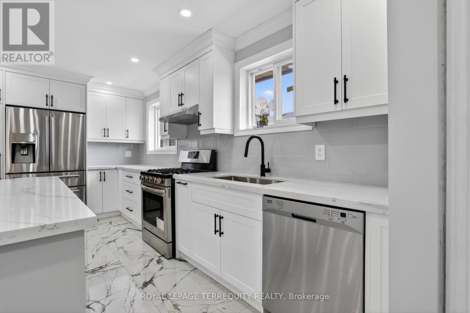 1173 Shadeland Drive, Mississauga, Ontario  L5C 1P2 - Photo 27 - W13421416