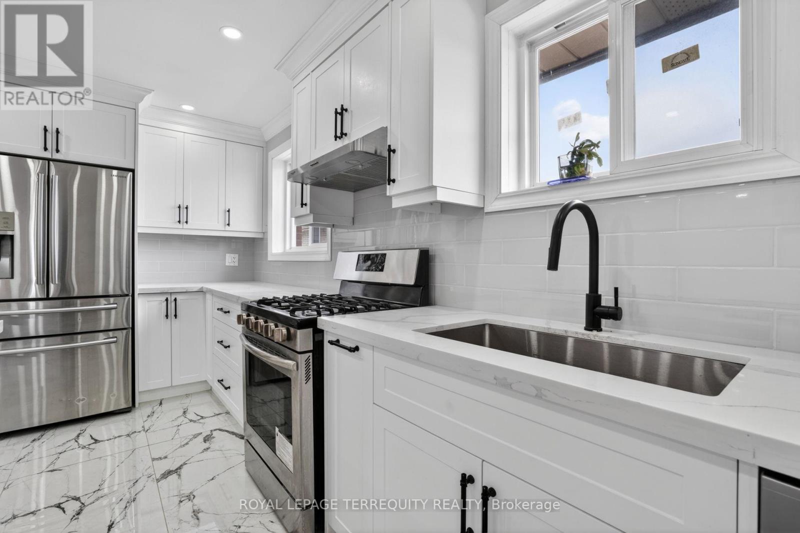 1173 Shadeland Drive, Mississauga, Ontario  L5C 1P2 - Photo 28 - W13421416