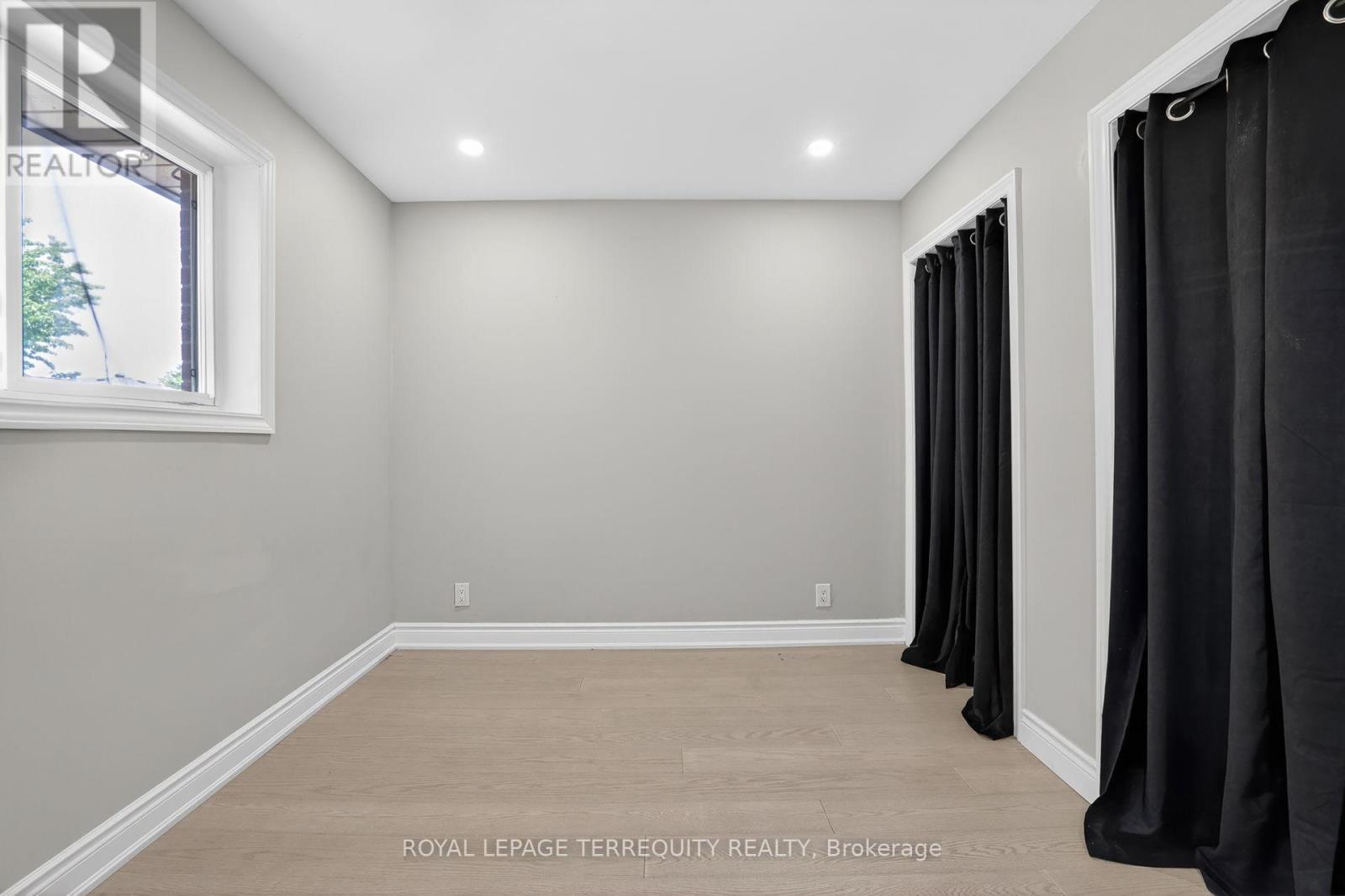 1173 Shadeland Drive, Mississauga, Ontario  L5C 1P2 - Photo 33 - W13421416