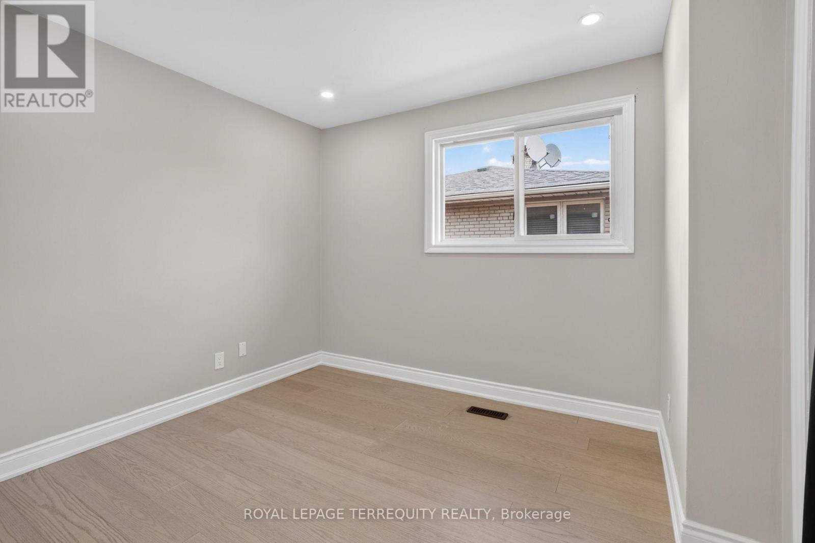1173 Shadeland Drive, Mississauga, Ontario  L5C 1P2 - Photo 38 - W13421416
