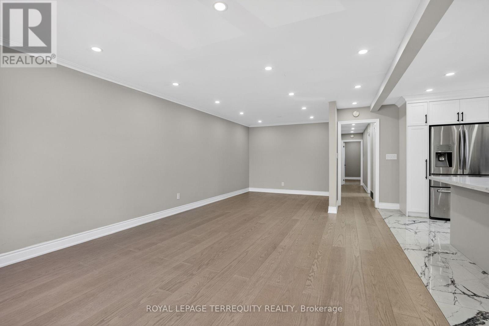 1173 Shadeland Drive, Mississauga, Ontario  L5C 1P2 - Photo 9 - W13421416