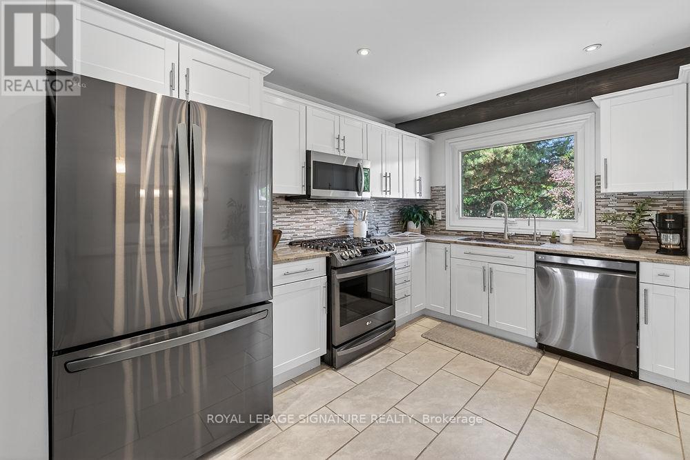 4263 Longmoor Drive, Burlington, Ontario  L7L 5A2 - Photo 11 - W13421420