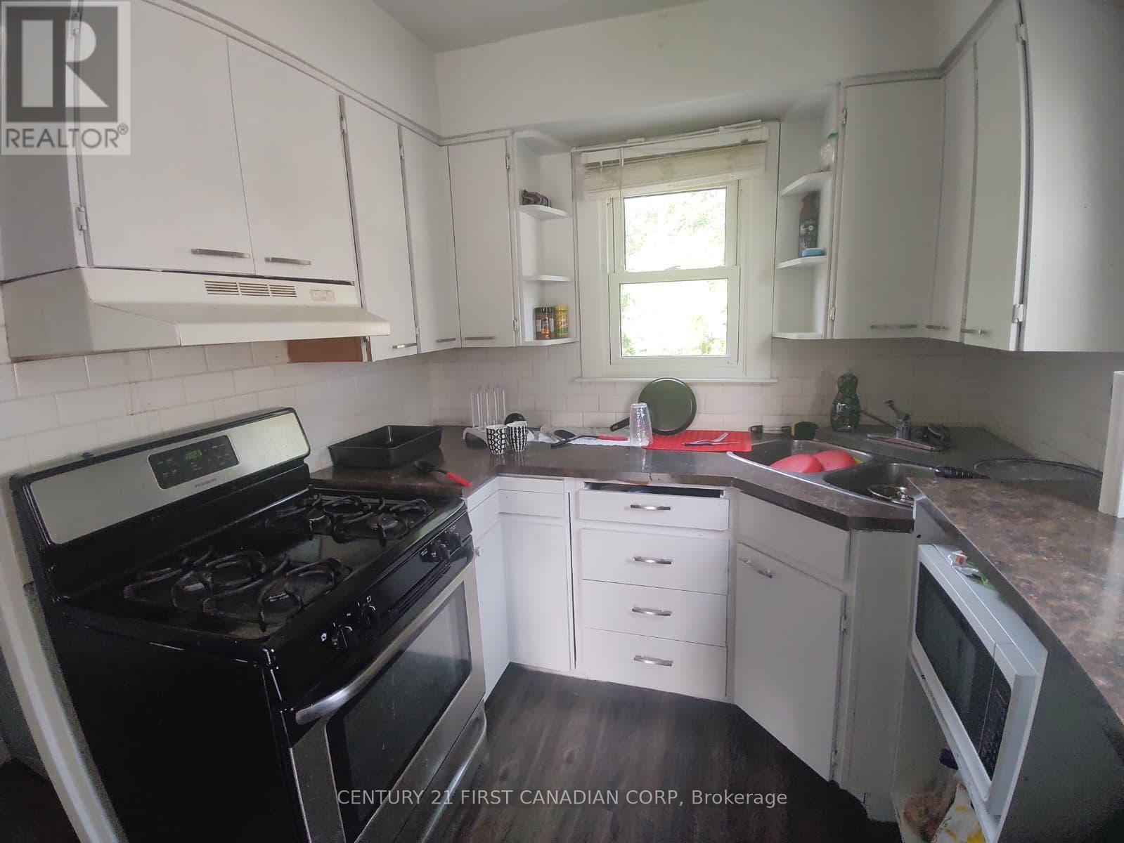 759 Curry Street, London East, Ontario  N5Y 1N5 - Photo 2 - X13421458