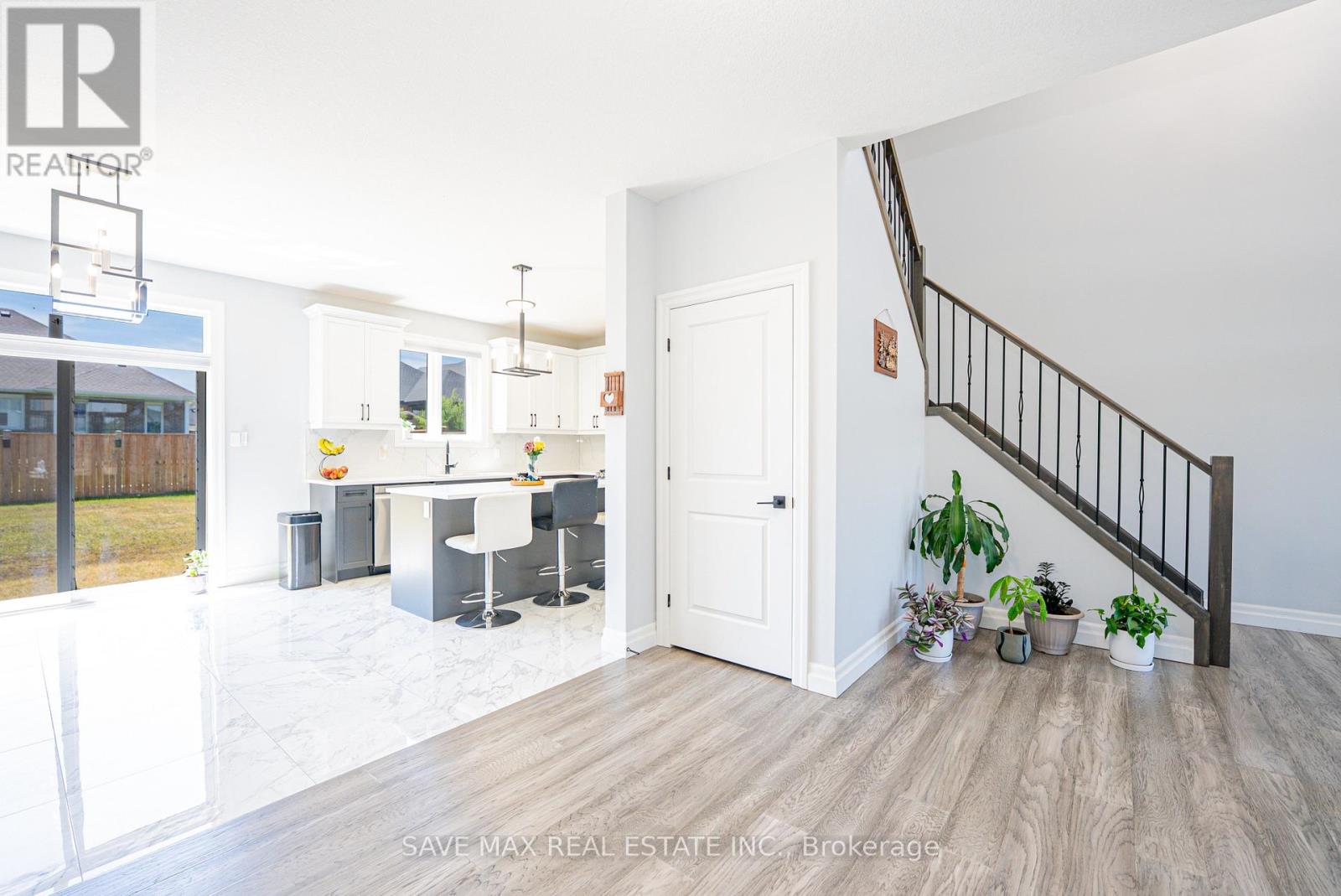 187 Boardwalk Way, Thames Centre, Ontario  N0L 1G2 - Photo 9 - X13415382