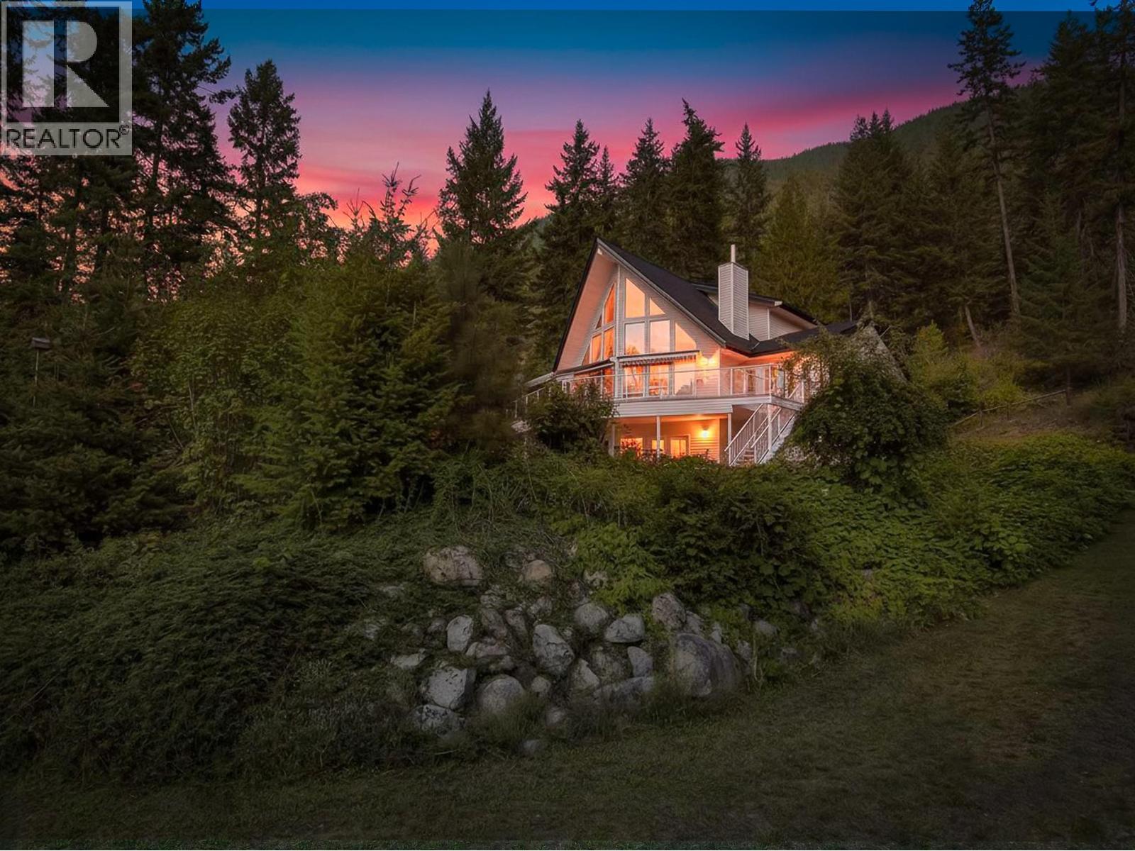 11190 3A Highway, sanca, British Columbia