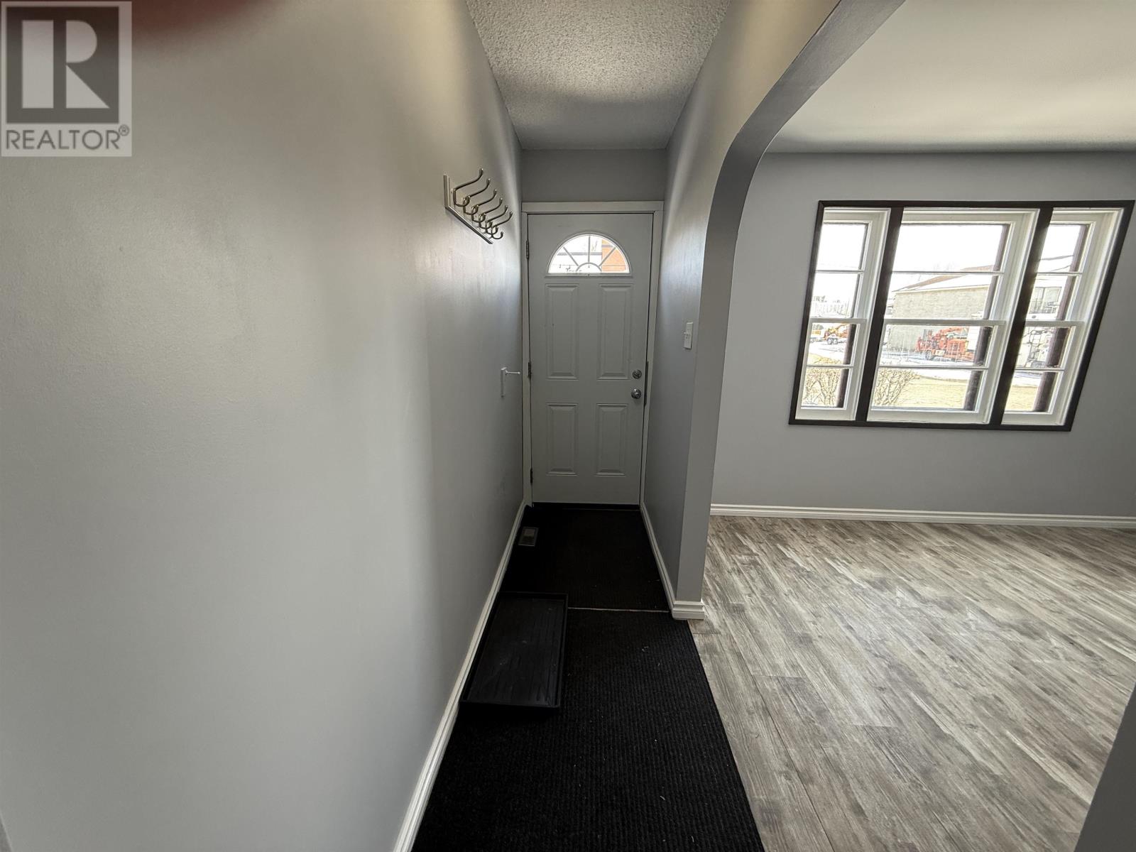 369 Cumberland St, Thunder Bay, Ontario  P7A 4P4 - Photo 2 - TB2601428