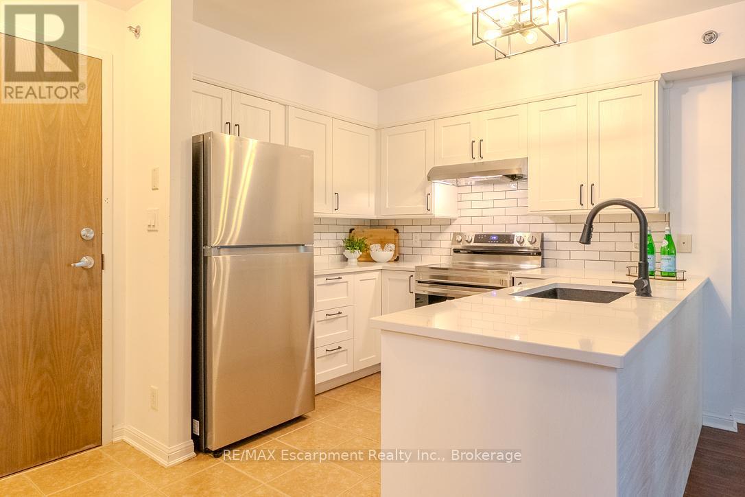 226 - 3070 Rotary Way, Burlington, Ontario  L7M 0H1 - Photo 3 - W13421486