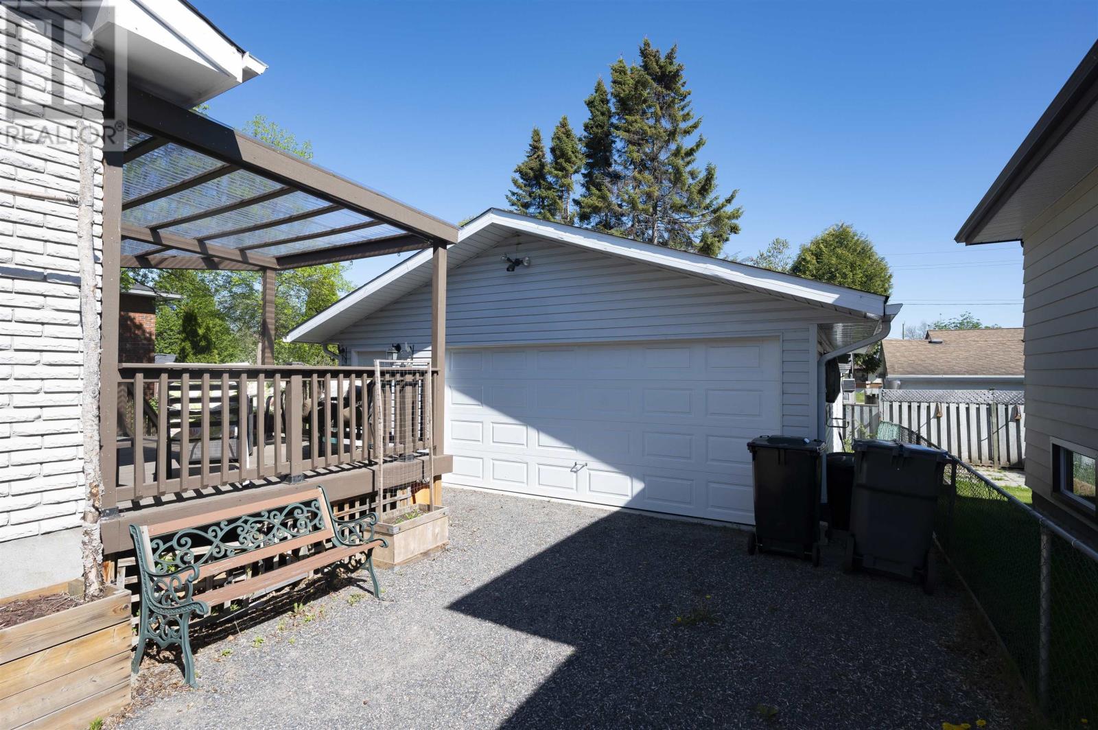 296 Sequoia Drive, Thunder Bay, Ontario  P7B 5T5 - Photo 40 - TB2601429