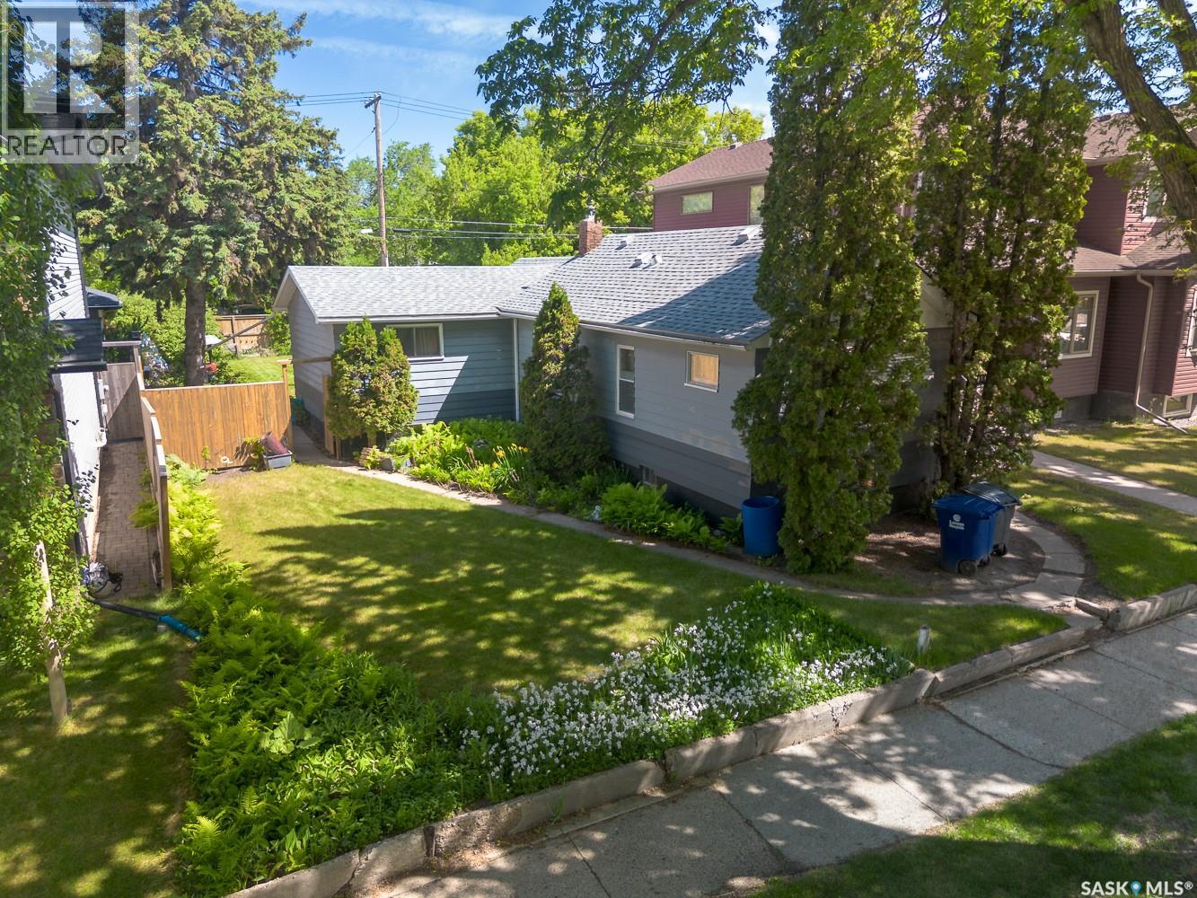 712 31st Street W, Saskatoon, Saskatchewan  S7L 0R6 - Photo 1 - SK037773