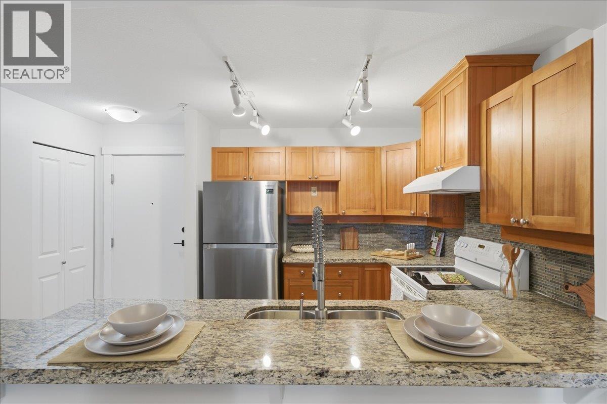 212 1428 Parkway Boulevard, Coquitlam, British Columbia  V3E 3L8 - Photo 8 - R3134014