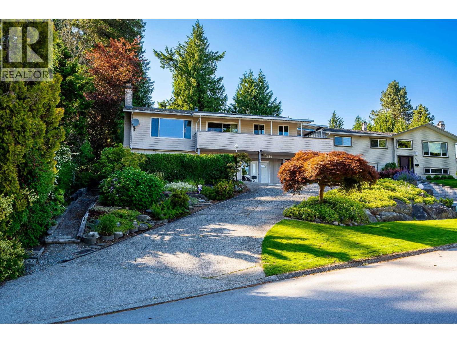 259 College Park Way, Port Moody, British Columbia  V3H 1S5 - Photo 1 - R3134044