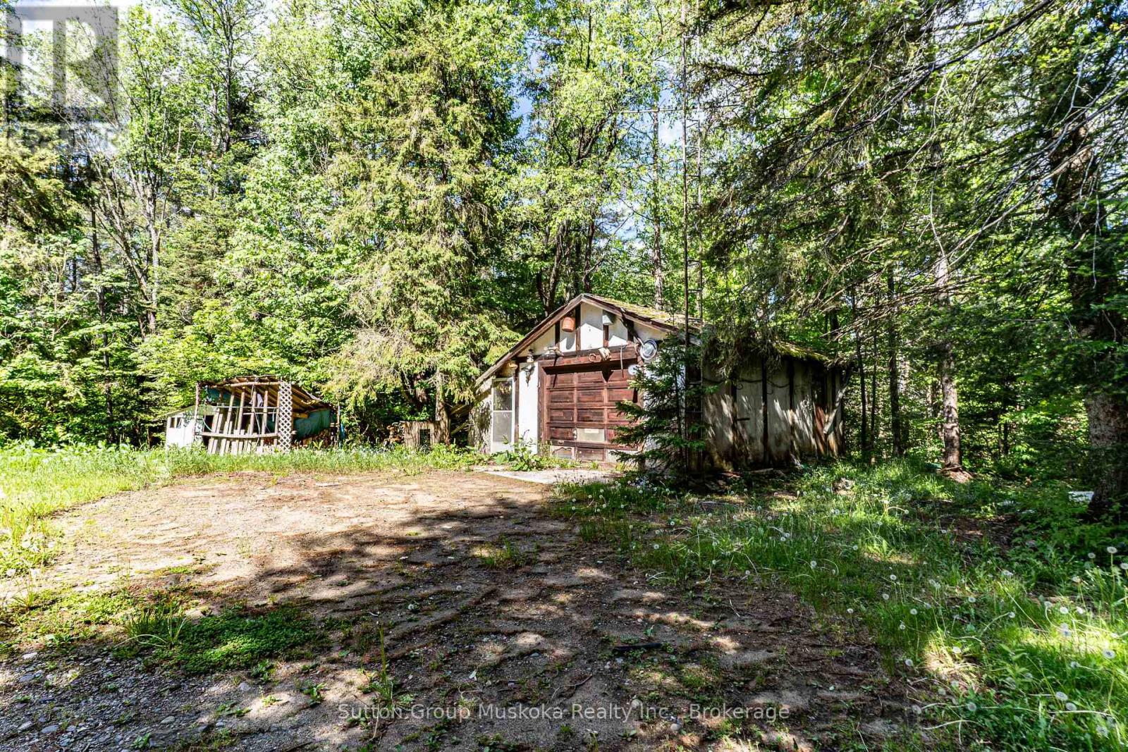 245 Hwy 518 Highway E, Perry (Emsdale), Ontario  P0A 1J0 - Photo 2 - X13421488