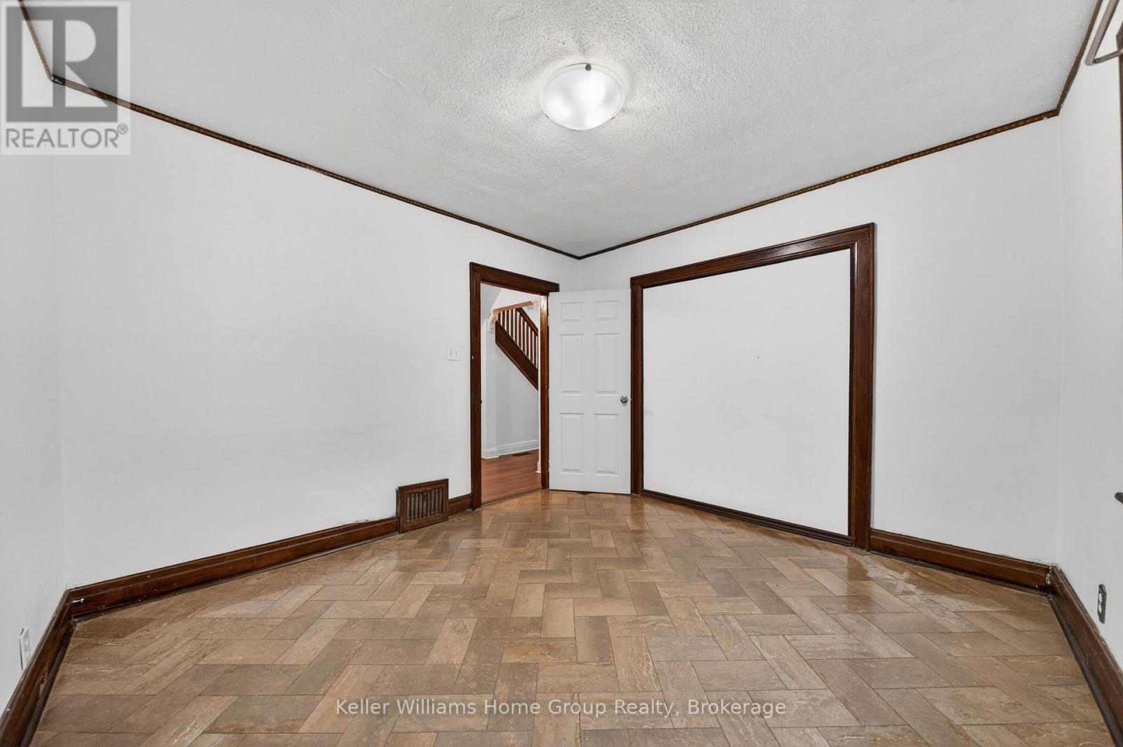 483 Woolwich Street, Guelph, Ontario  N1H 3X6 - Photo 17 - X13421580