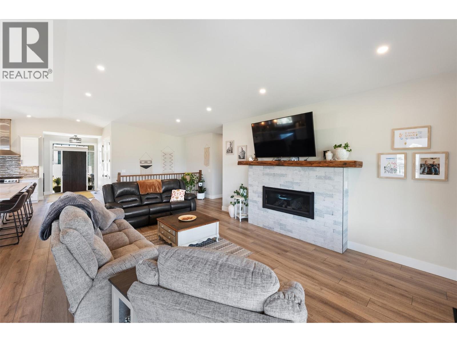 3803 Torrey Pines Drive, Osoyoos, British Columbia  V0H 1V4 - Photo 20 - 10390227