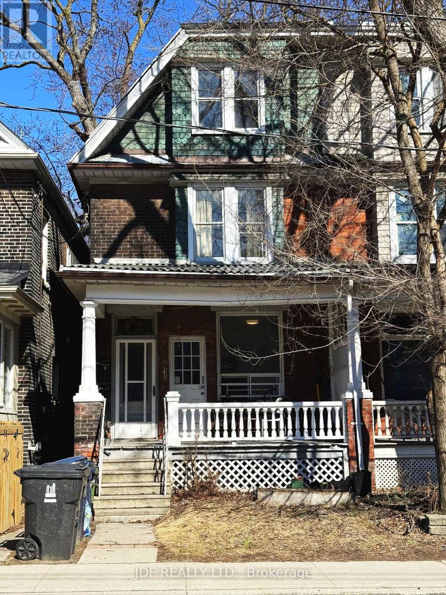 MAIN FLOOR - 383 LANSDOWNE AVENUE, Toronto, Ontario