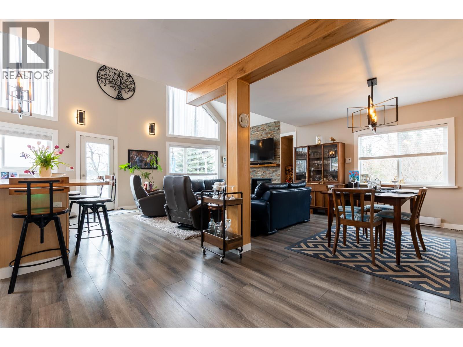 50465 Lakes Road, Cluculz Lake, British Columbia  V0J 3A3 - Photo 10 - R3134103