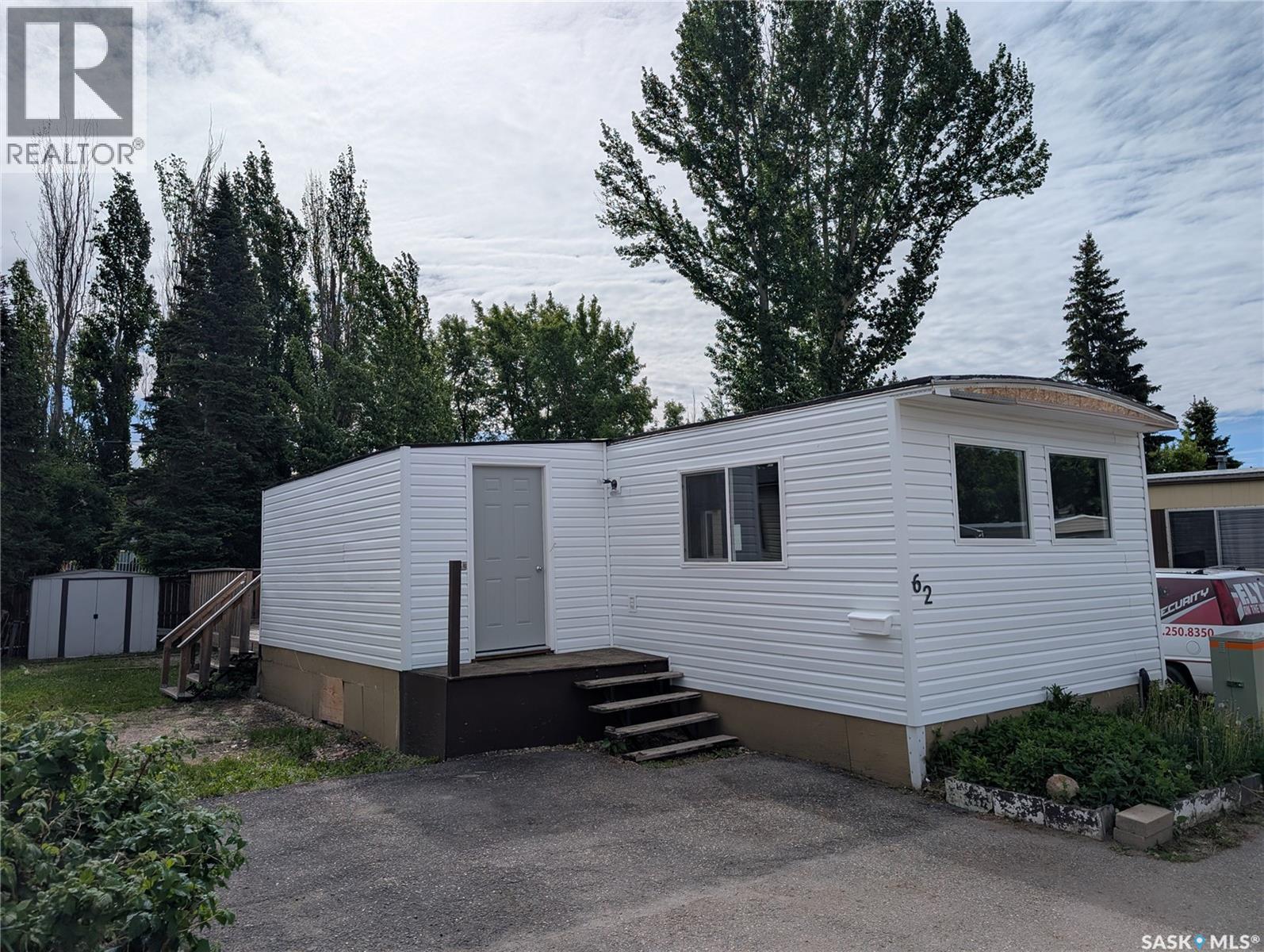 62 219 Grant Street, Saskatoon, Saskatchewan  S7N 2A5 - Photo 1 - SK031468