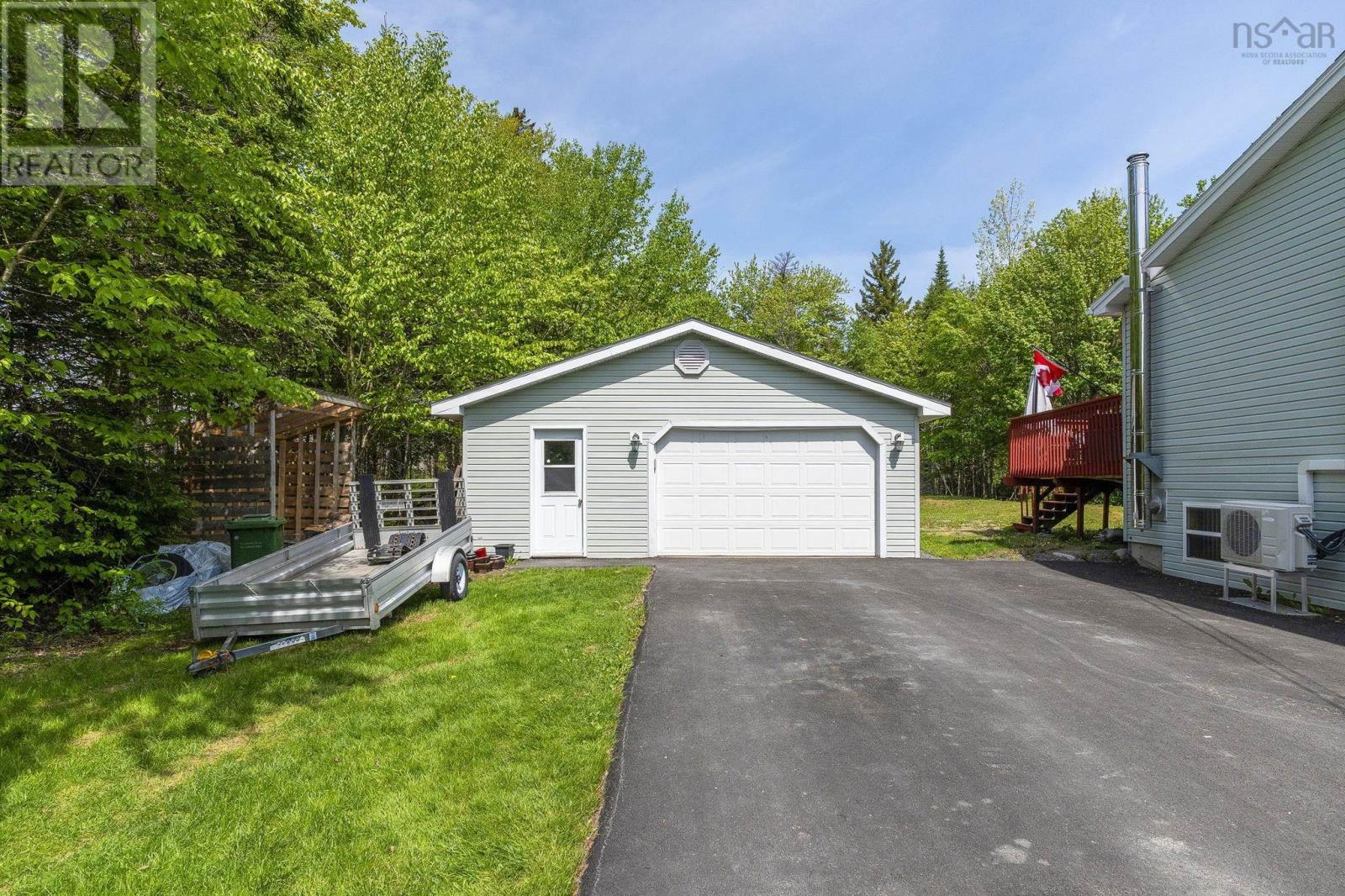 18 Weaver Court, Hammonds Plains, Nova Scotia  B3Z 1K9 - Photo 5 - 202613731