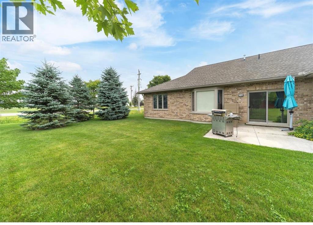 5969 Townsend Line, Lambton Shores, Ontario  N0M 1J0 - Photo 15 - 26013593