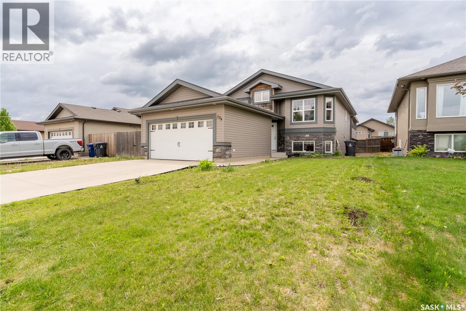 708 6TH AVENUE S, martensville, Saskatchewan