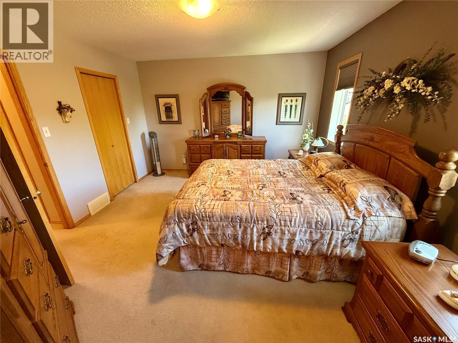 223 Mikkelson Drive, Regina, Saskatchewan  S4T 0A3 - Photo 17 - SK038805