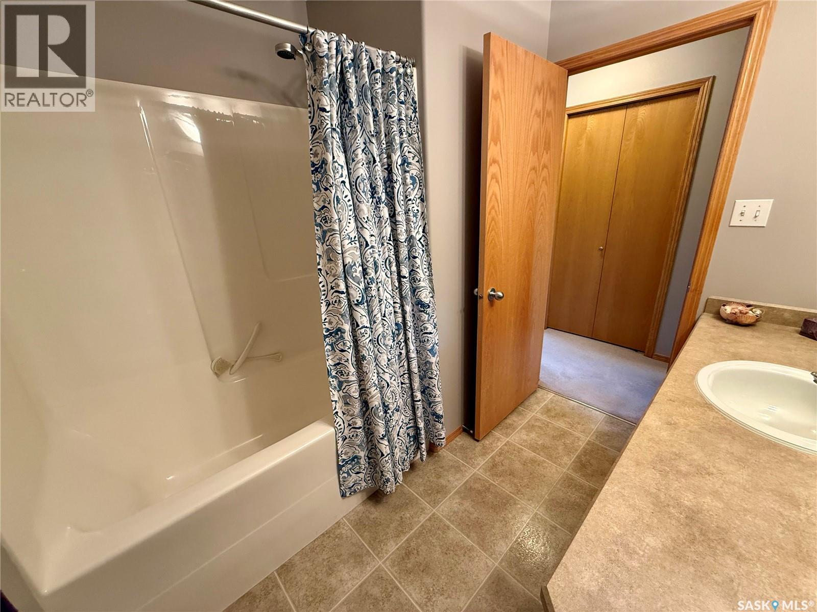 223 Mikkelson Drive, Regina, Saskatchewan  S4T 0A3 - Photo 26 - SK038805