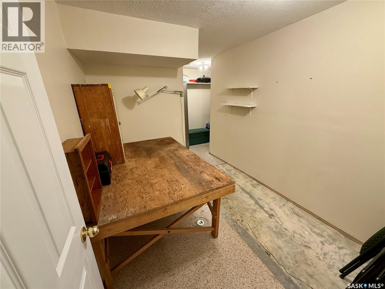 223 Mikkelson Drive, Regina, Saskatchewan  S4T 0A3 - Photo 31 - SK038805