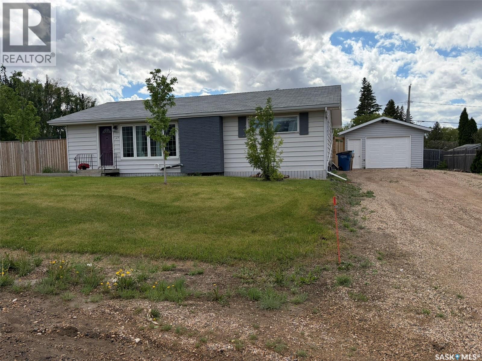 105 5th Street E, Birch Hills, Saskatchewan  S0J 0G0 - Photo 1 - SK038769