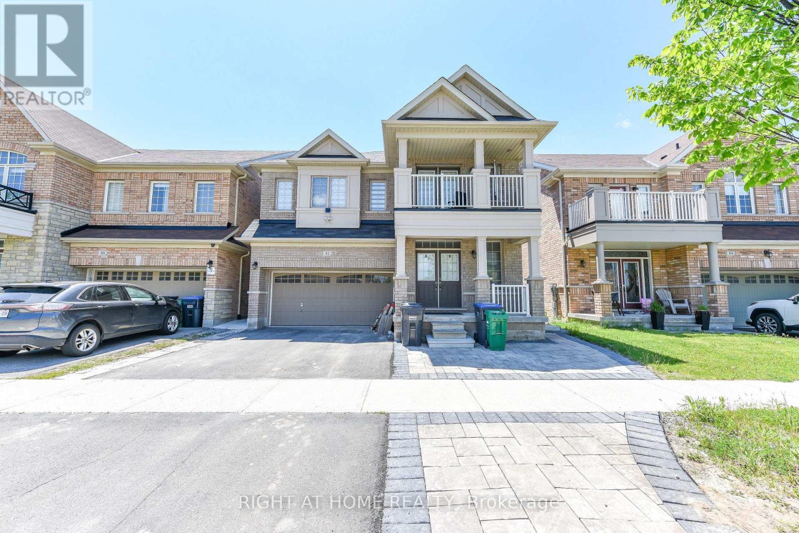 82 ELMCREST DRIVE, Brampton, Ontario