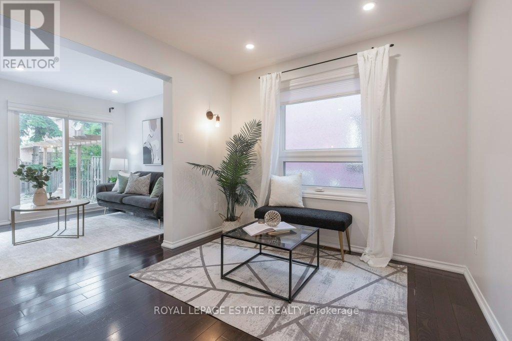 539 Galaxy Court, Mississauga, Ontario  L5R 2R4 - Photo 11 - W13421554