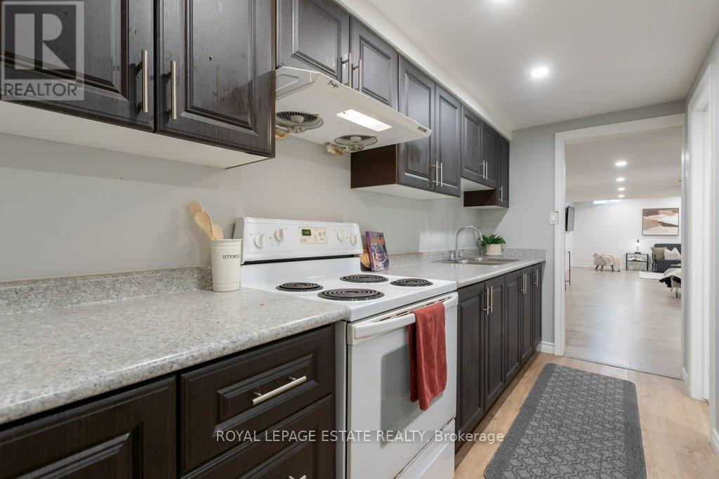539 Galaxy Court, Mississauga, Ontario  L5R 2R4 - Photo 38 - W13421554