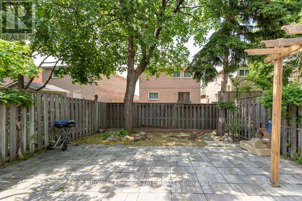 539 Galaxy Court, Mississauga, Ontario  L5R 2R4 - Photo 43 - W13421554