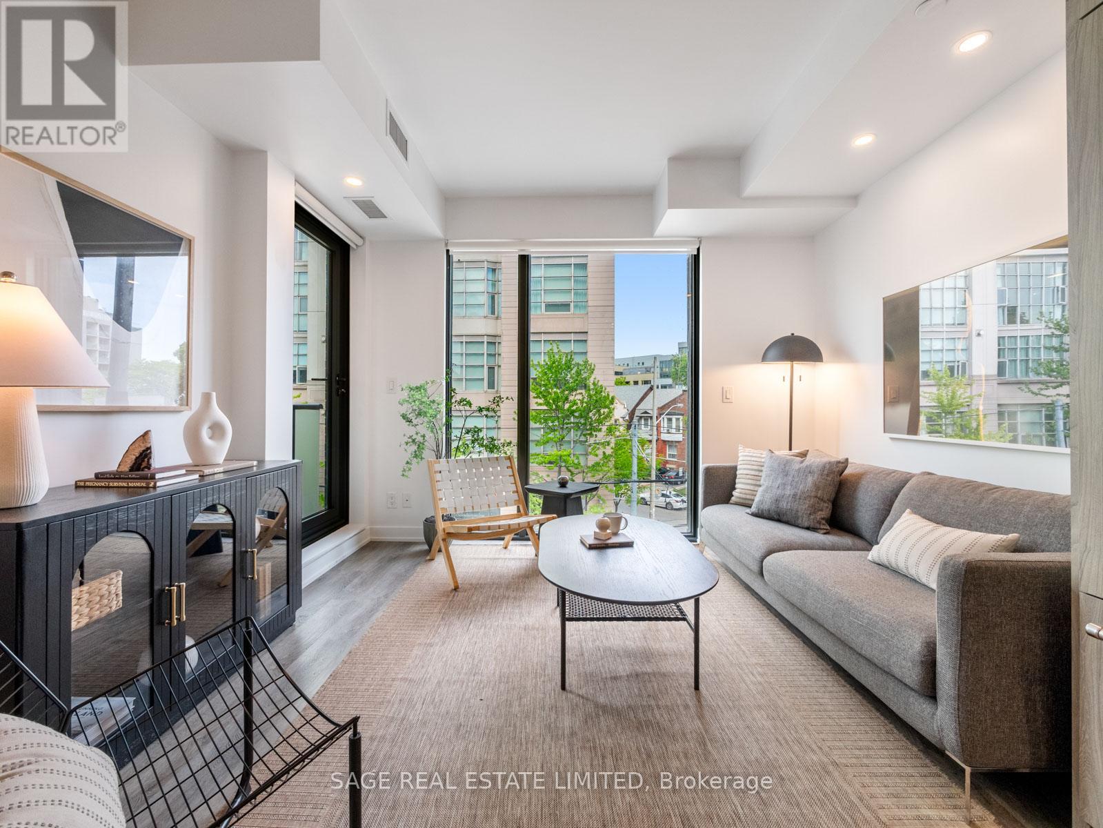 304 - 430 RONCESVALLES AVENUE, Toronto, Ontario