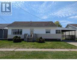 6 Darwin AVE, Wawa, Ontario