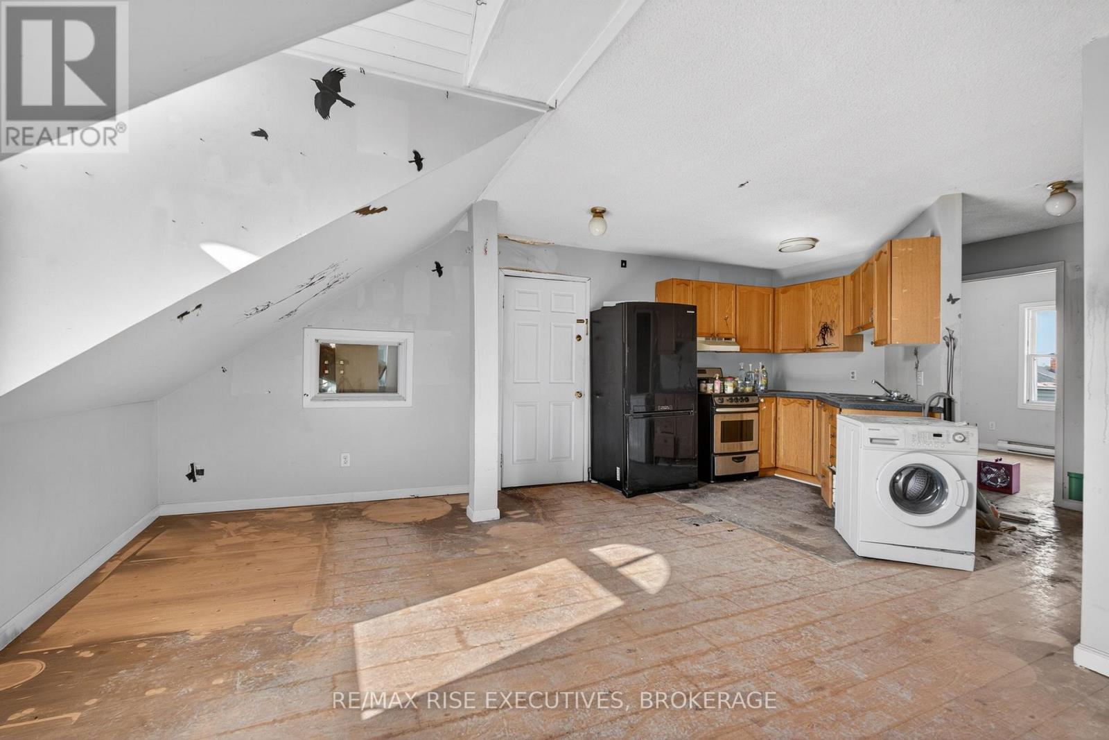 15 Montreal Street, Kingston, Ontario  K7L 3G7 - Photo 4 - X13421888