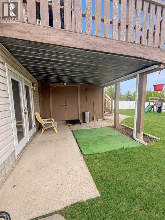 61 Blueberry Dive, Whitecourt, Alberta  T7S 1R4 - Photo 3 - A2317465