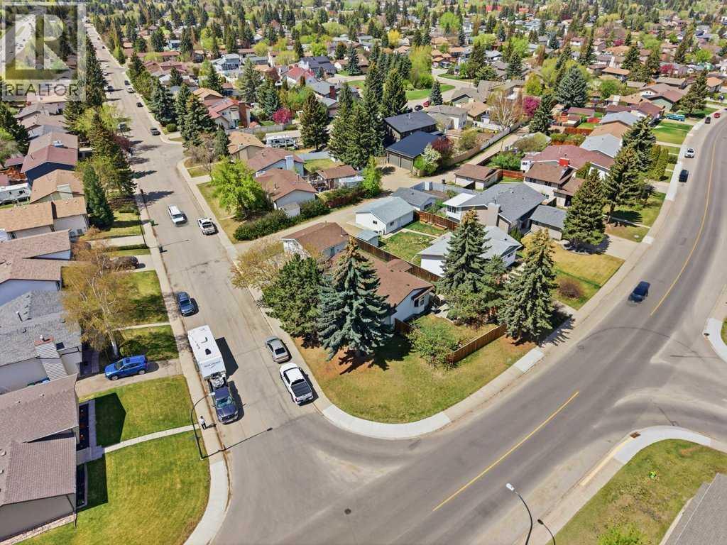 124 Martin Close, Red Deer, Alberta  T4R 1R8 - Photo 40 - A2288694