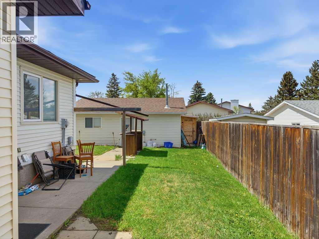 124 Martin Close, Red Deer, Alberta  T4R 1R8 - Photo 34 - A2288694