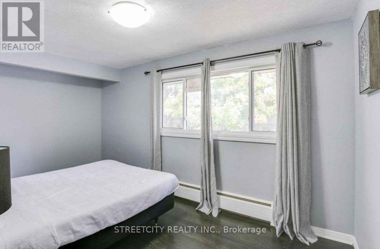 Upper - 1337 Victoria Drive, London East, Ontario  N5Y 4E7 - Photo 10 - X13421792