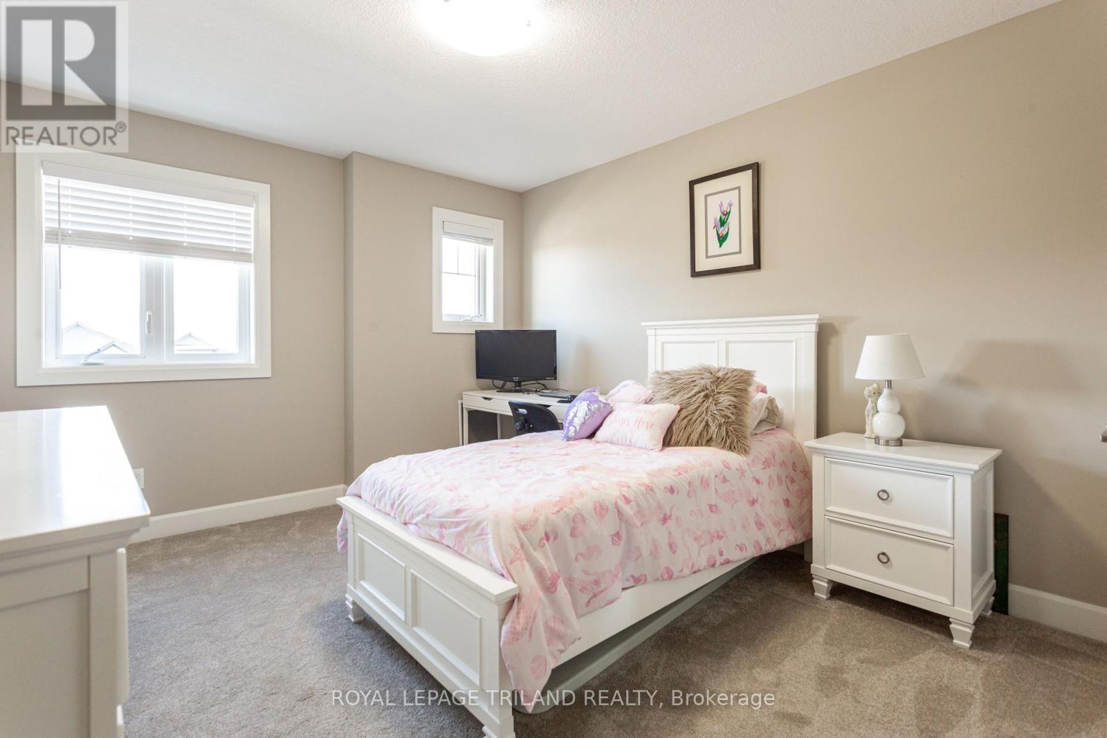 253 Boardwalk Way, Thames Centre, Ontario  N0L 1G2 - Photo 28 - X13421854
