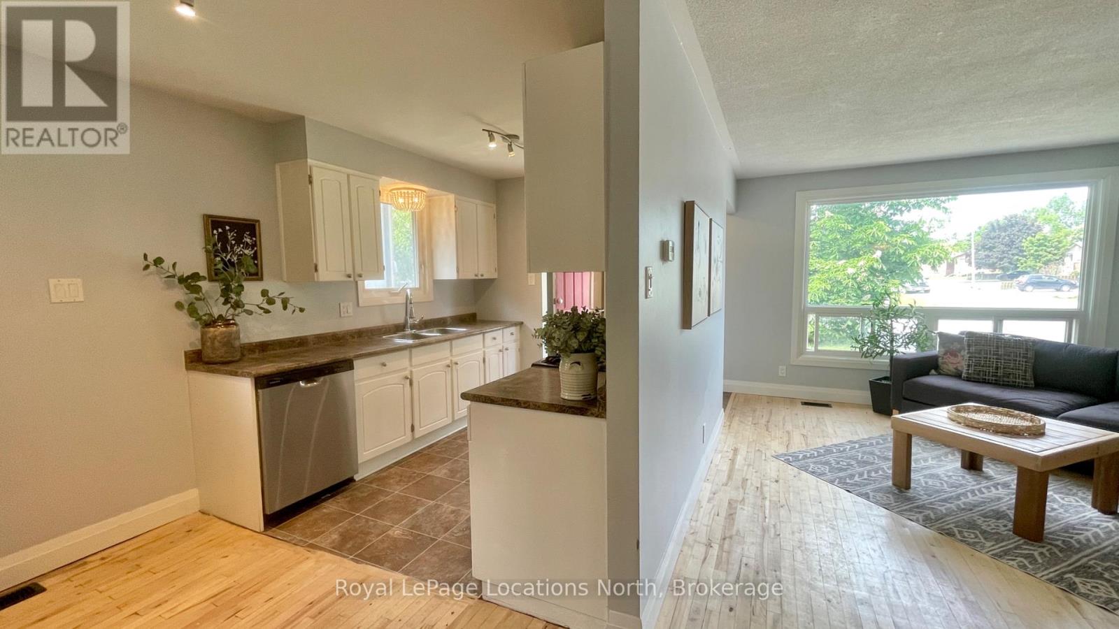 32 Courtice Crescent, Collingwood, Ontario  L9Y 4G1 - Photo 6 - S12958168