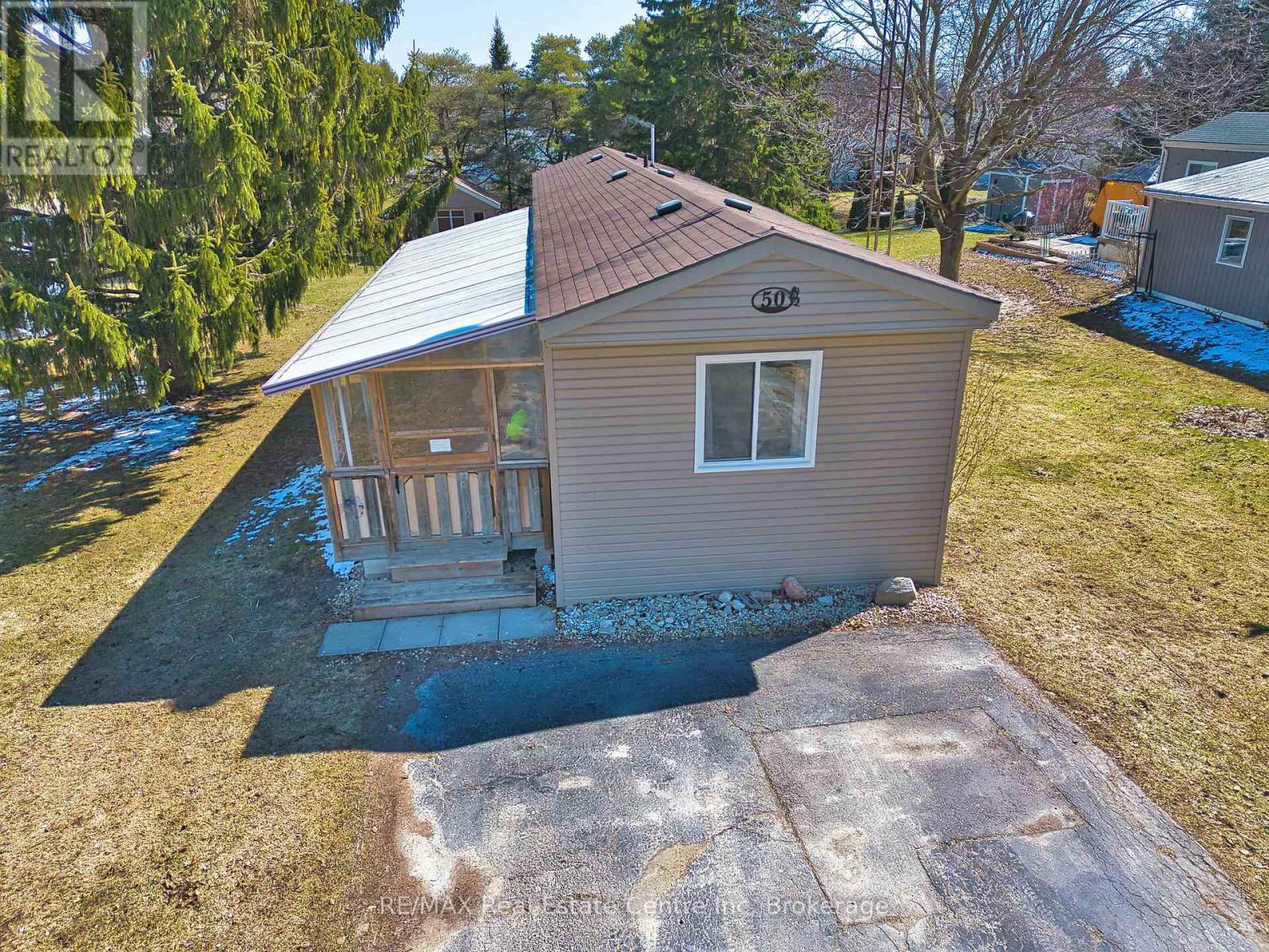 50 FIFTH AVENUE, Wellington North, Ontario