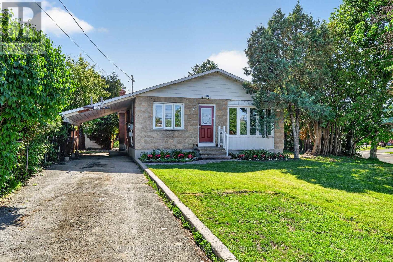 1412 MAXIME STREET, Ottawa, Ontario