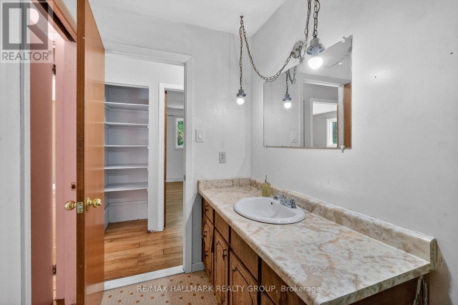 1412 Maxime Street, Ottawa, Ontario  K1B 3L1 - Photo 32 - X13421652