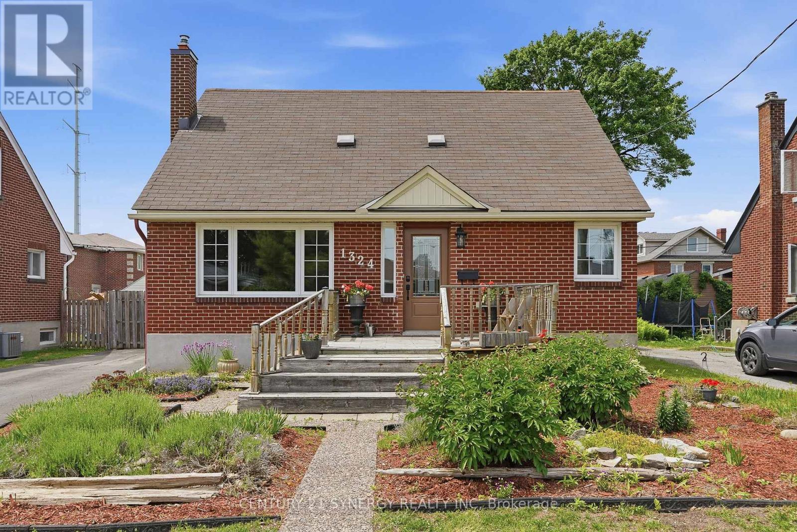 1324 AVENUE O, Ottawa, Ontario