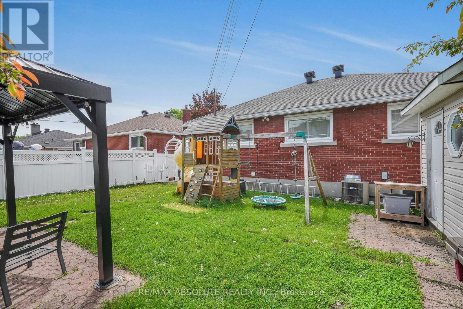 731 Borthwick Avenue, Ottawa, Ontario K1K 2M3 - Photo 25 - X13421920
