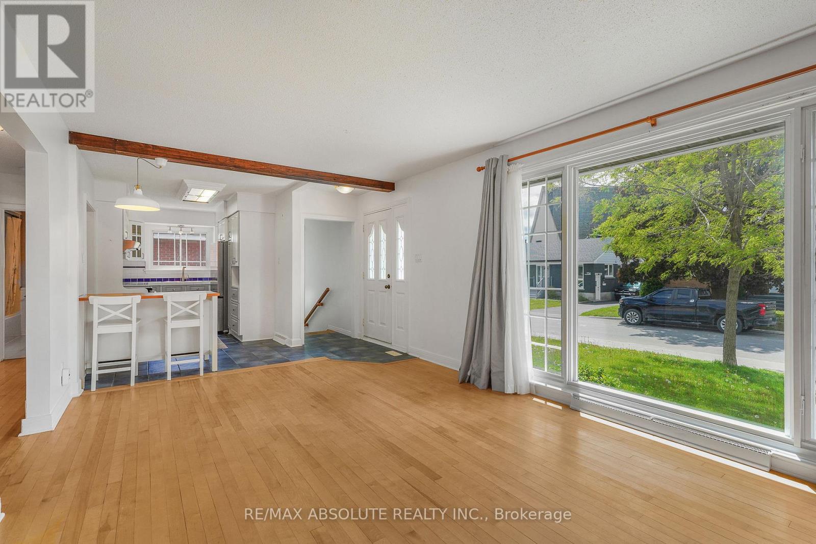 731 Borthwick Avenue, Ottawa, Ontario K1K 2M3 - Photo 5 - X13421920